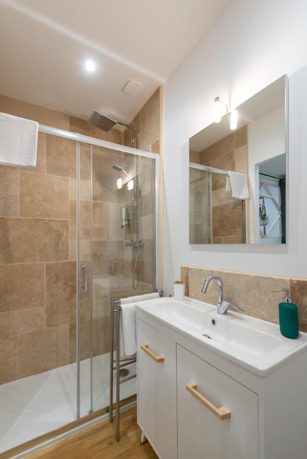 Esprit Jungle Apartment Roanne Ngoại thất bức ảnh
